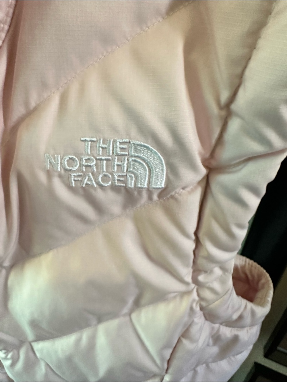 The North Face Pale Pink Quilted Puffer Vest - Picture 5 of 7